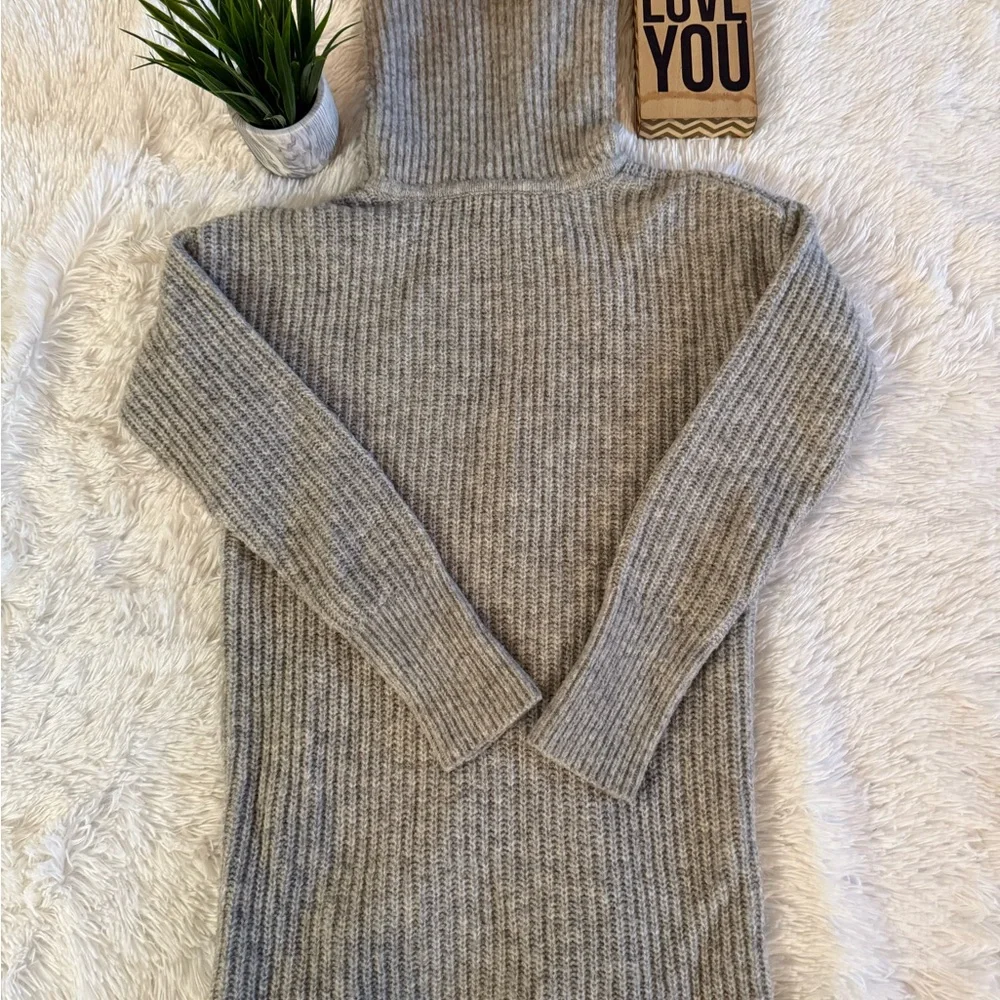 Banana Republic Gray Turtleneck Asymmetrical Sweater